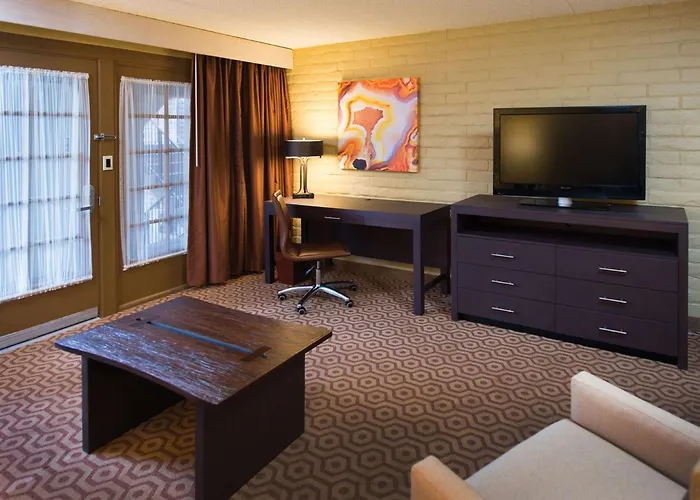 Doubletree Suites By Hilton Tucson-Williams Center