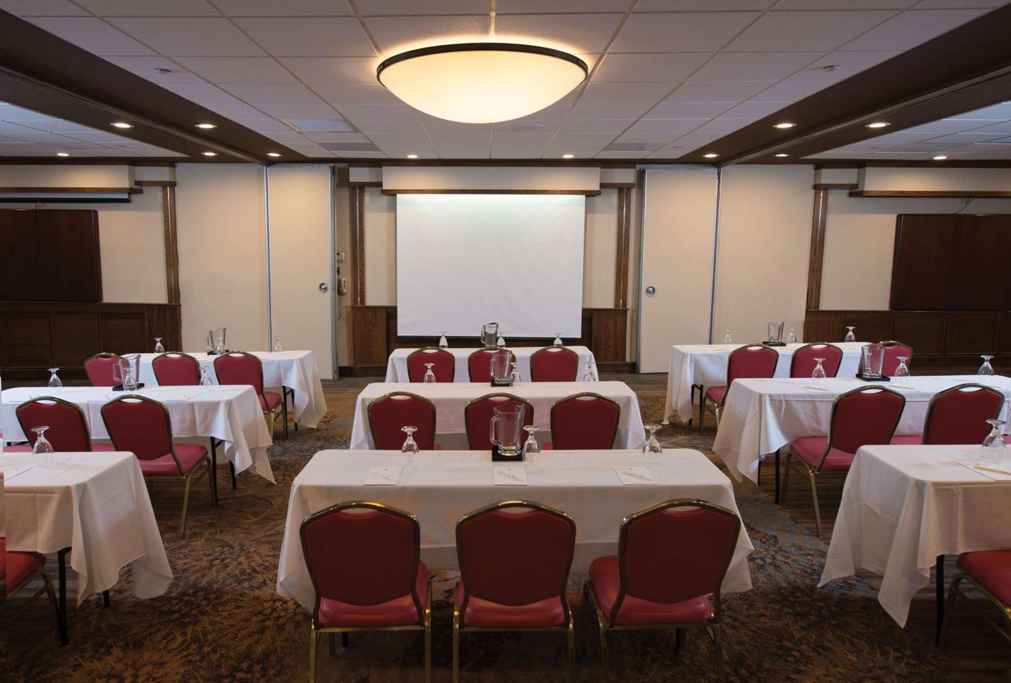 Doubletree By Hilton Tucson-williams Center