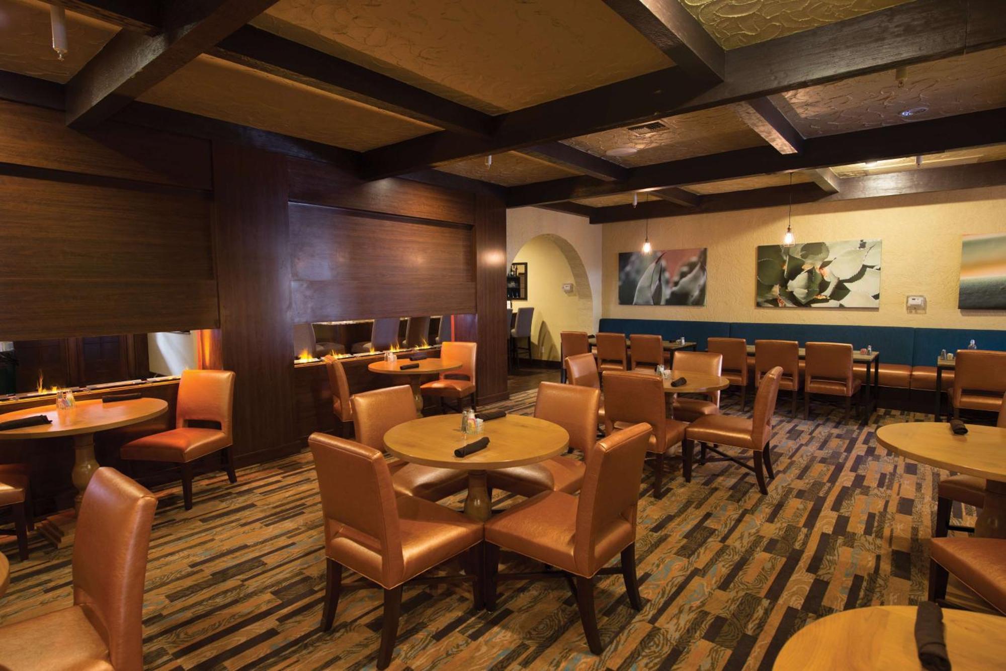Hotel Doubletree By Hilton Tucson-williams Center